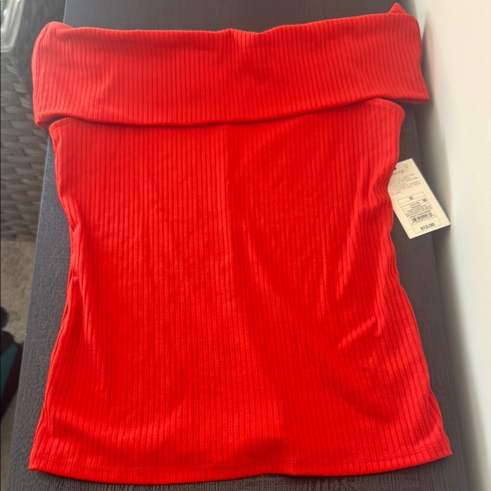 NWT Red Off-Shoulder Ribbed Top